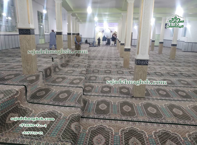 نصب سجاده فرش در مسچد النبی مشهد